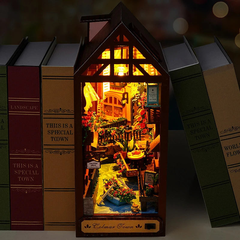 Maison Miniature Book Nook DIY Lumineuse Adulte