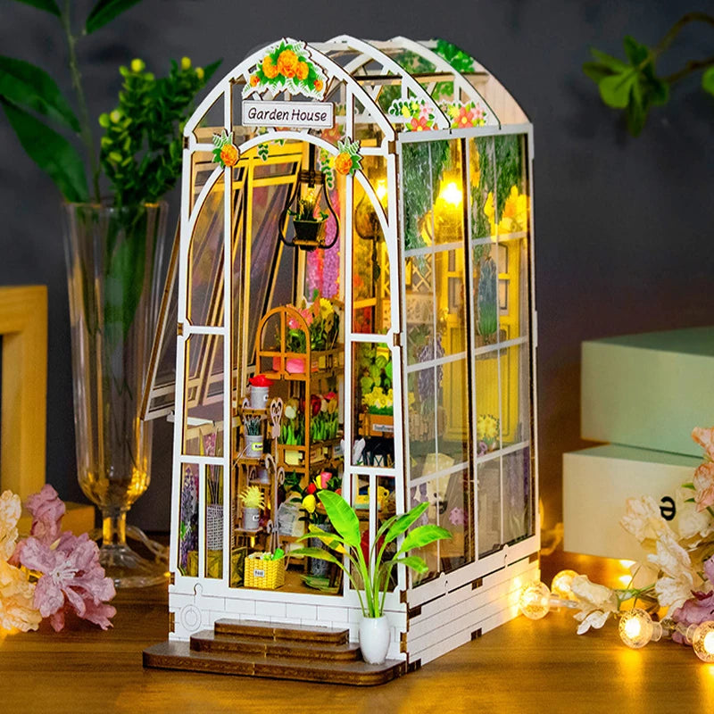 Maison Miniature Book Nook Jardin Lumineux