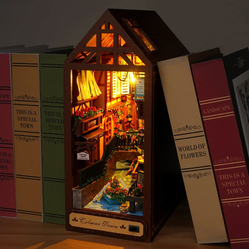 Maison Miniature Book Nook DIY Lumineuse Adulte