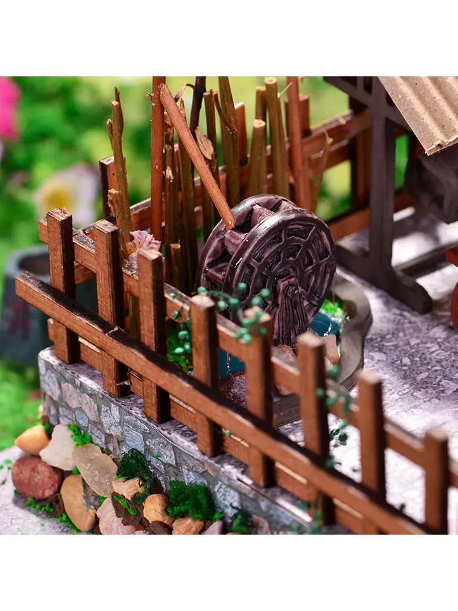 maison miniature en bois