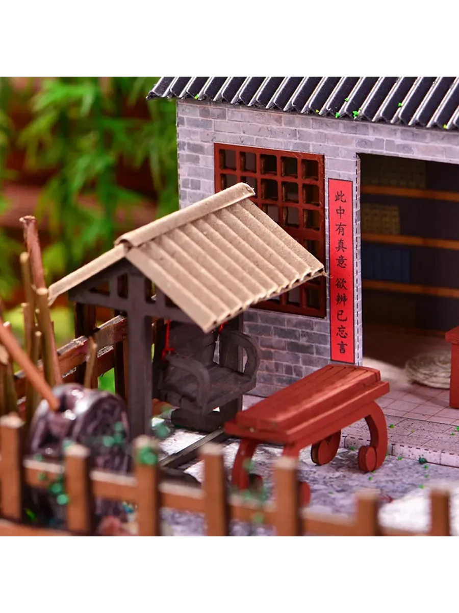 maison miniature en bois